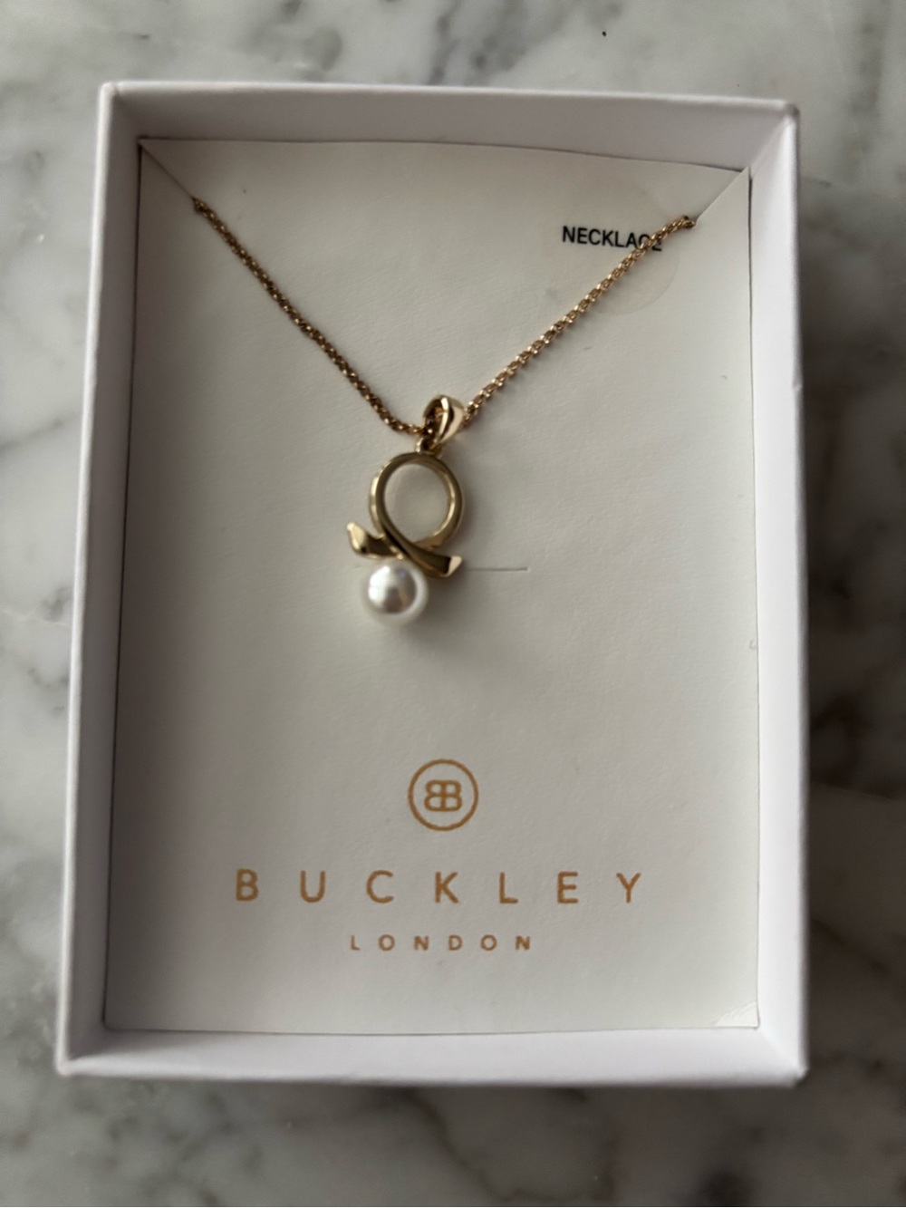 ⚜️Buckley London Gold Pearl Loop Pendant Necklace - NWOT